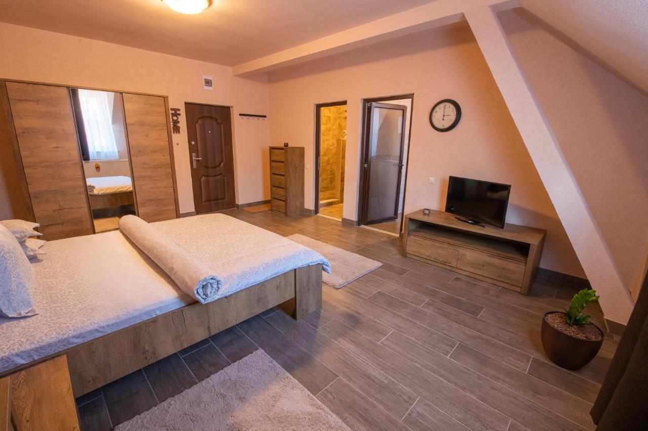 Braun Residence Săcele Exteriör bild